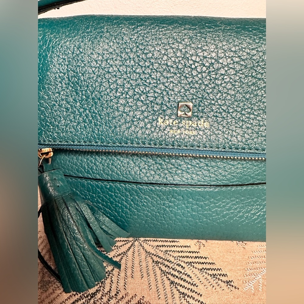 KATE SPADE NEW YORK SOUTHPORT AVE  CARMEN GREEN HAND BAG CROSSBODY - Picture 4 of 15